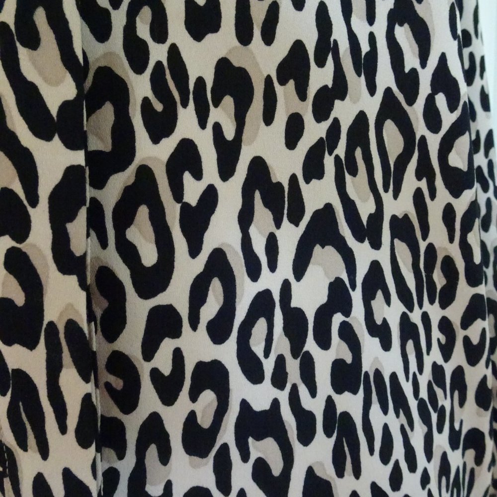 Dana Buchman Front Button Long Sleeve Shirt/Blouse-Animal Print-Size XL - Picture 2 of 9